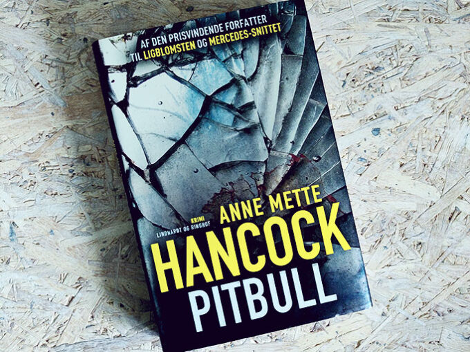 Boganmeldelse - Pitbull af Anne Mette Hancock