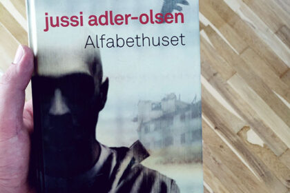 Anmeldelse af Alfabethuset - Jussi Adler-Olsen